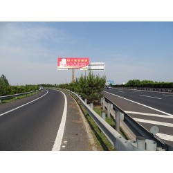 山東高速廣告牌